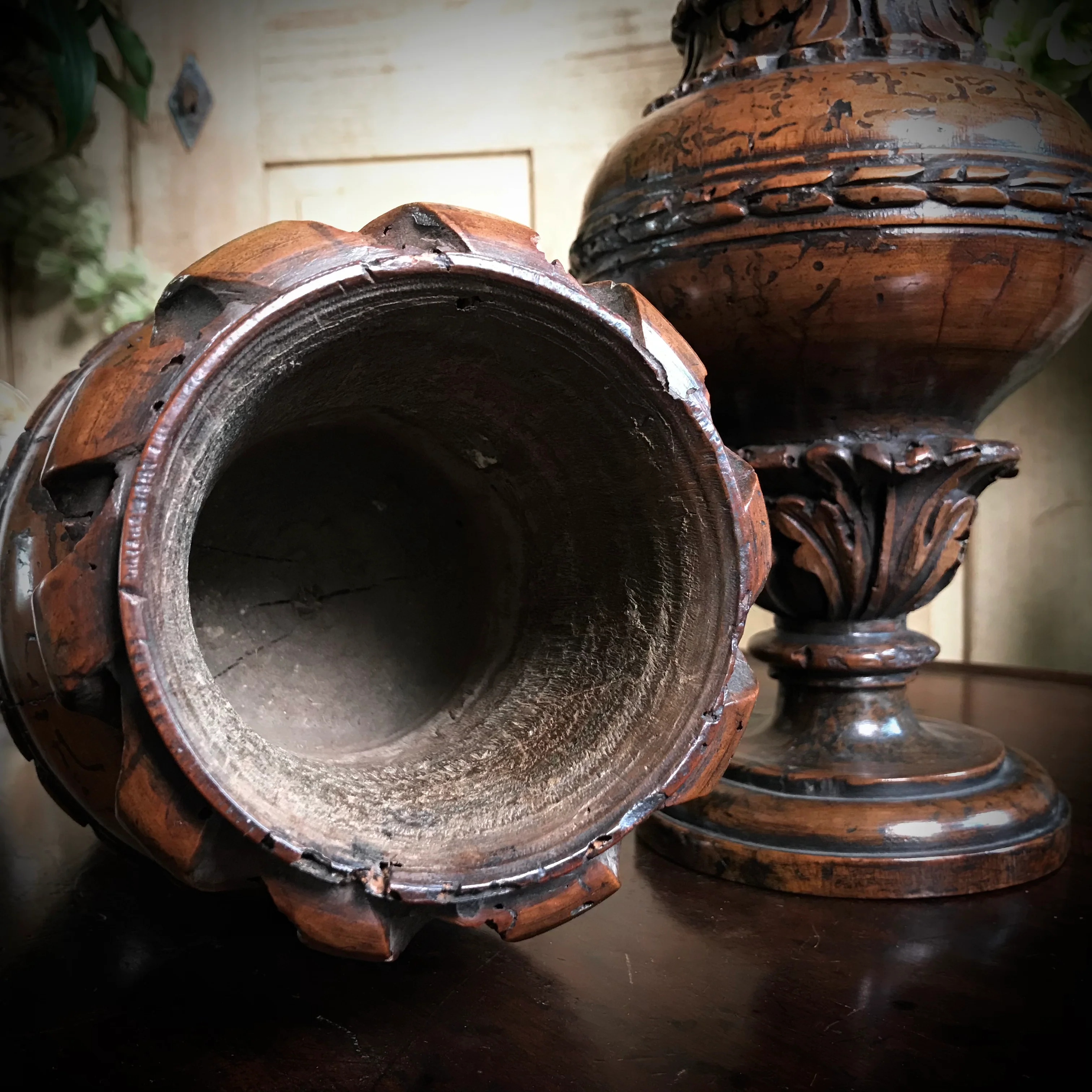 A Pair of Italian Renaissance Turned and Carved Walnut Altar Vases
Lombardy or Emilia c.1570–1600 - Image 6