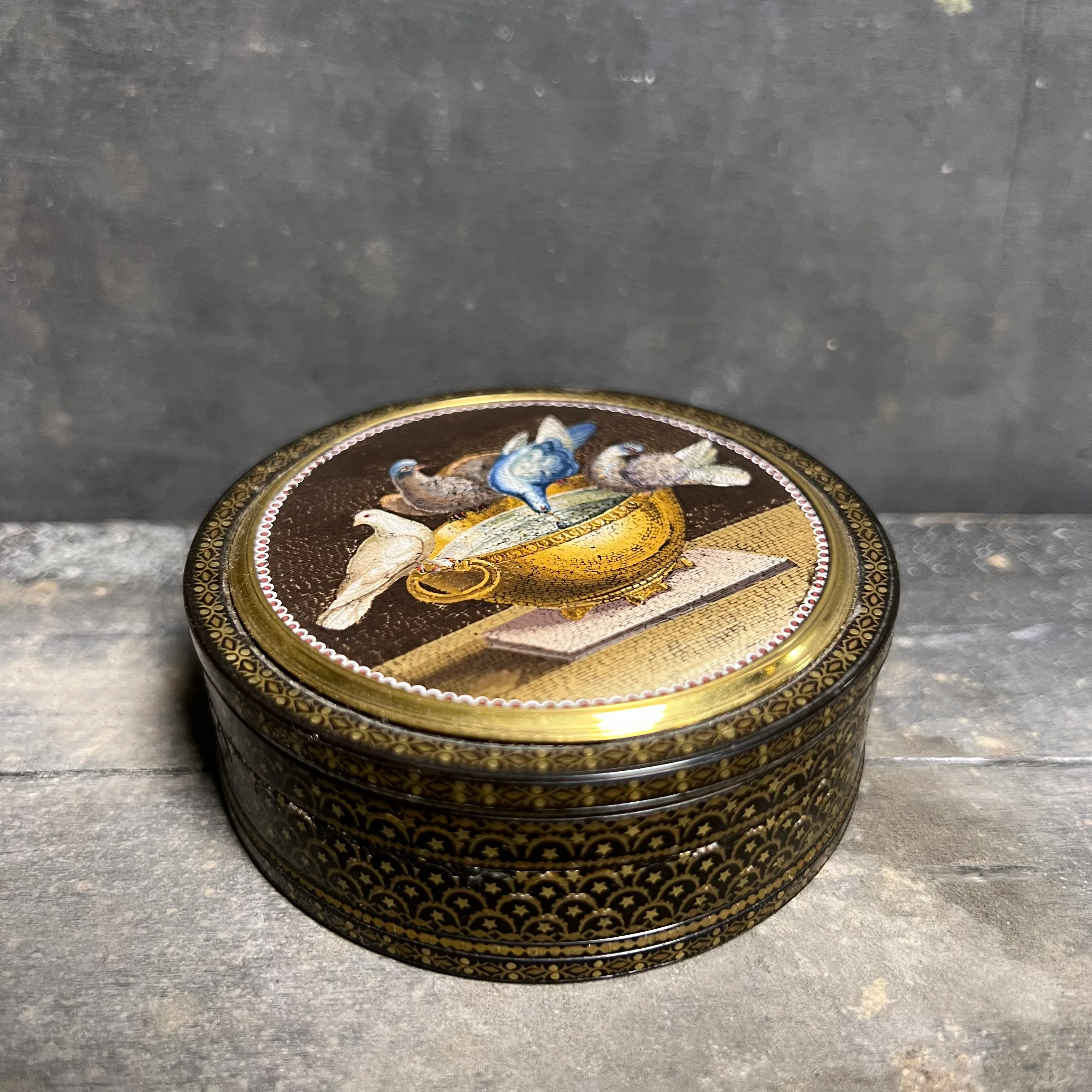 18th-Century Roman Micromosaic Snuff Box – Doves of Pliny, Attributed to Circle of Giacomo Raffaelli c.1780-1800 - Image 22