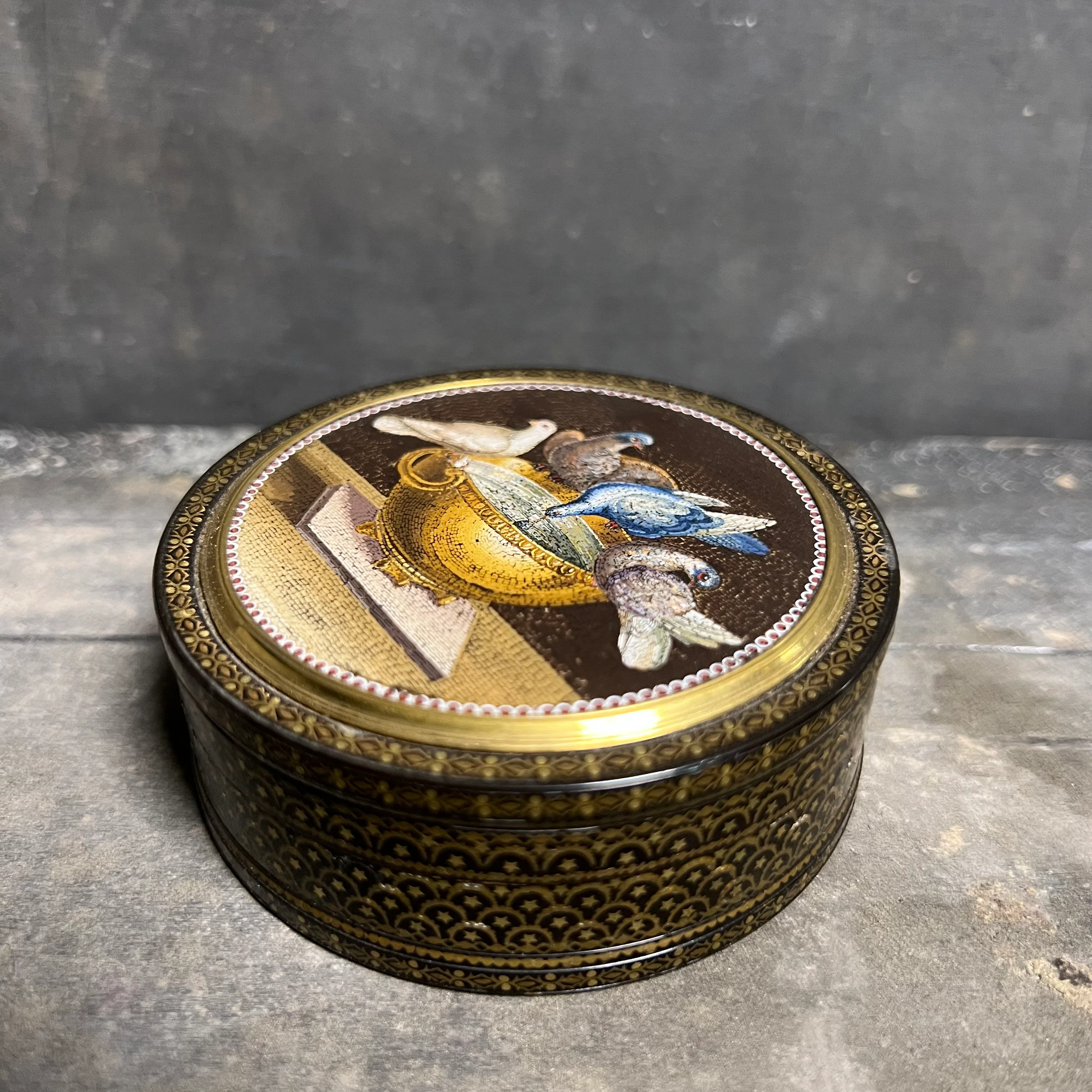 18th-Century Roman Micromosaic Snuff Box – Doves of Pliny, Attributed to Circle of Giacomo Raffaelli c.1780-1800 - Image 23