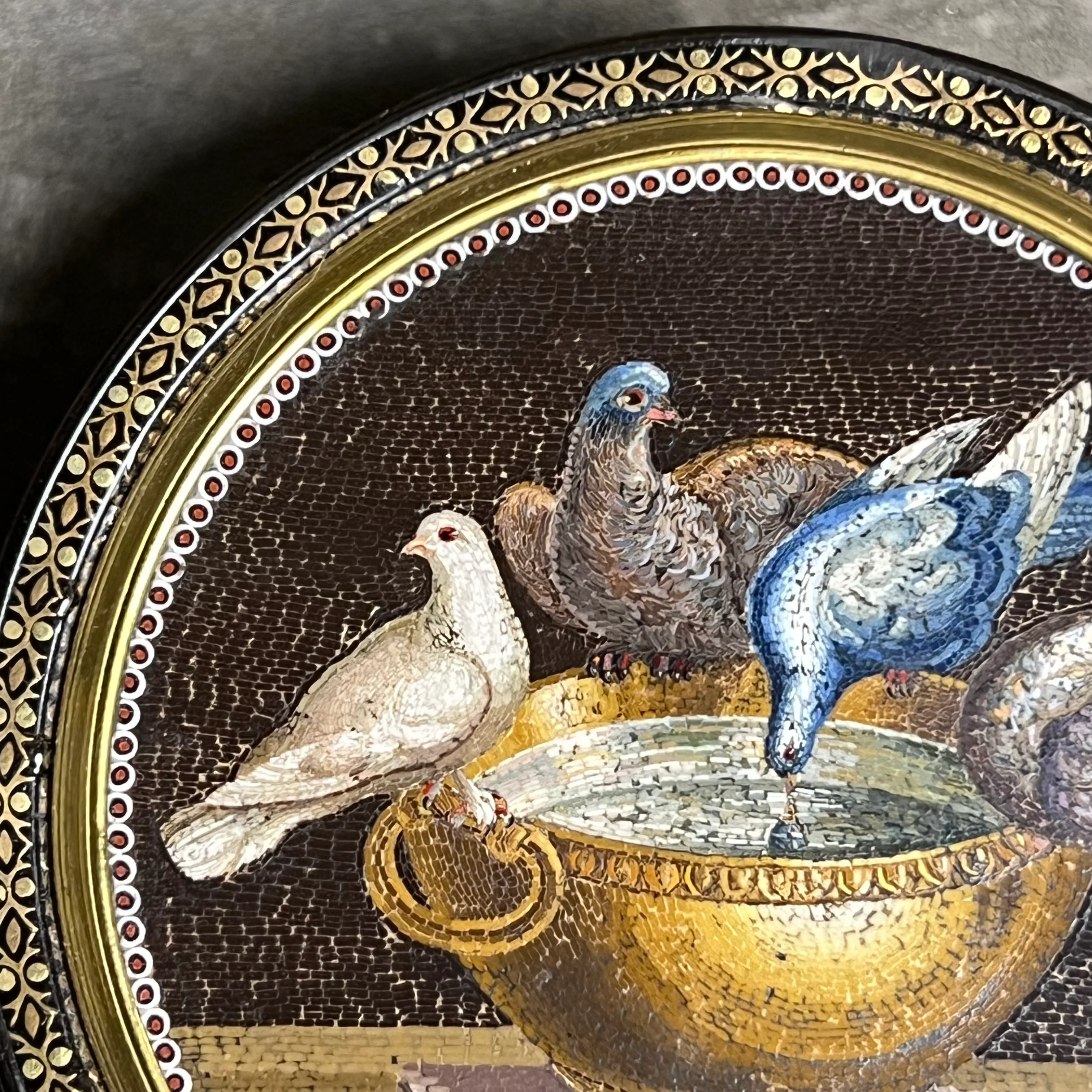 18th-Century Roman Micromosaic Snuff Box – Doves of Pliny, Attributed to Circle of Giacomo Raffaelli c.1780-1800 - Image 25