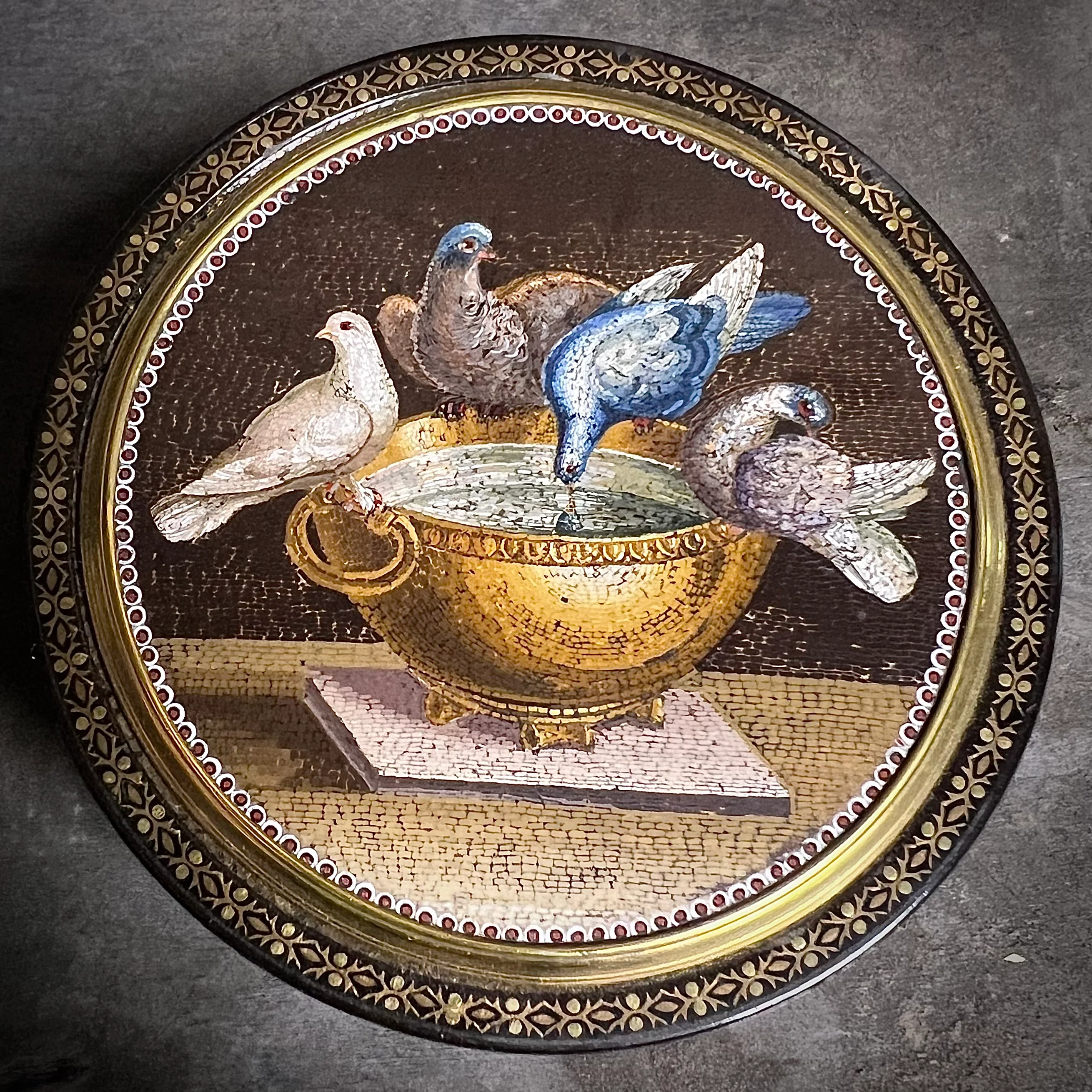18th-Century Roman Micromosaic Snuff Box – Doves of Pliny, Attributed to Circle of Giacomo Raffaelli c.1780-1800 - Image 7
