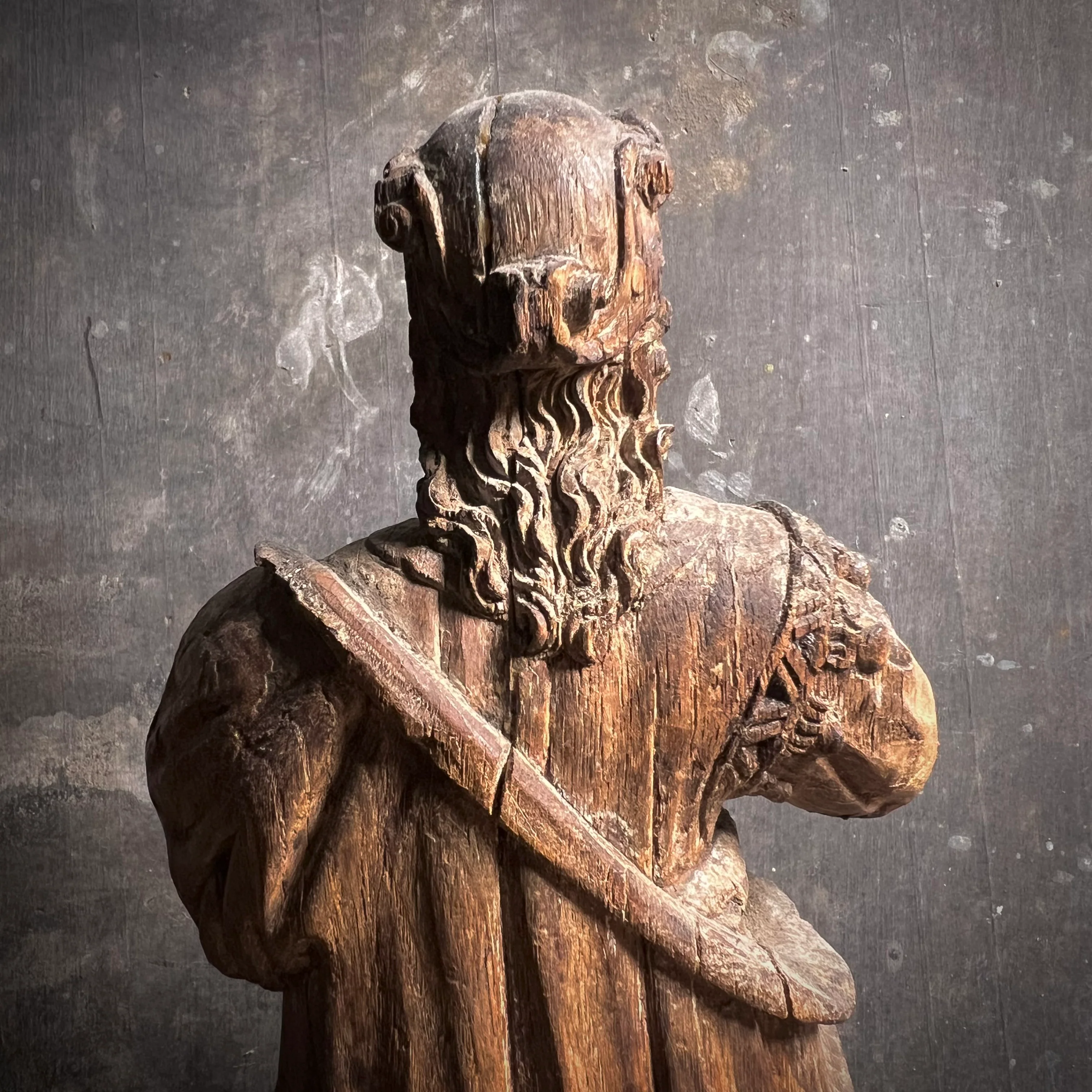 Late Gothic Carved Walnut Figure of a Crowned Female Saint, Southern Europe, 15th–Early 16th Century - Image 10