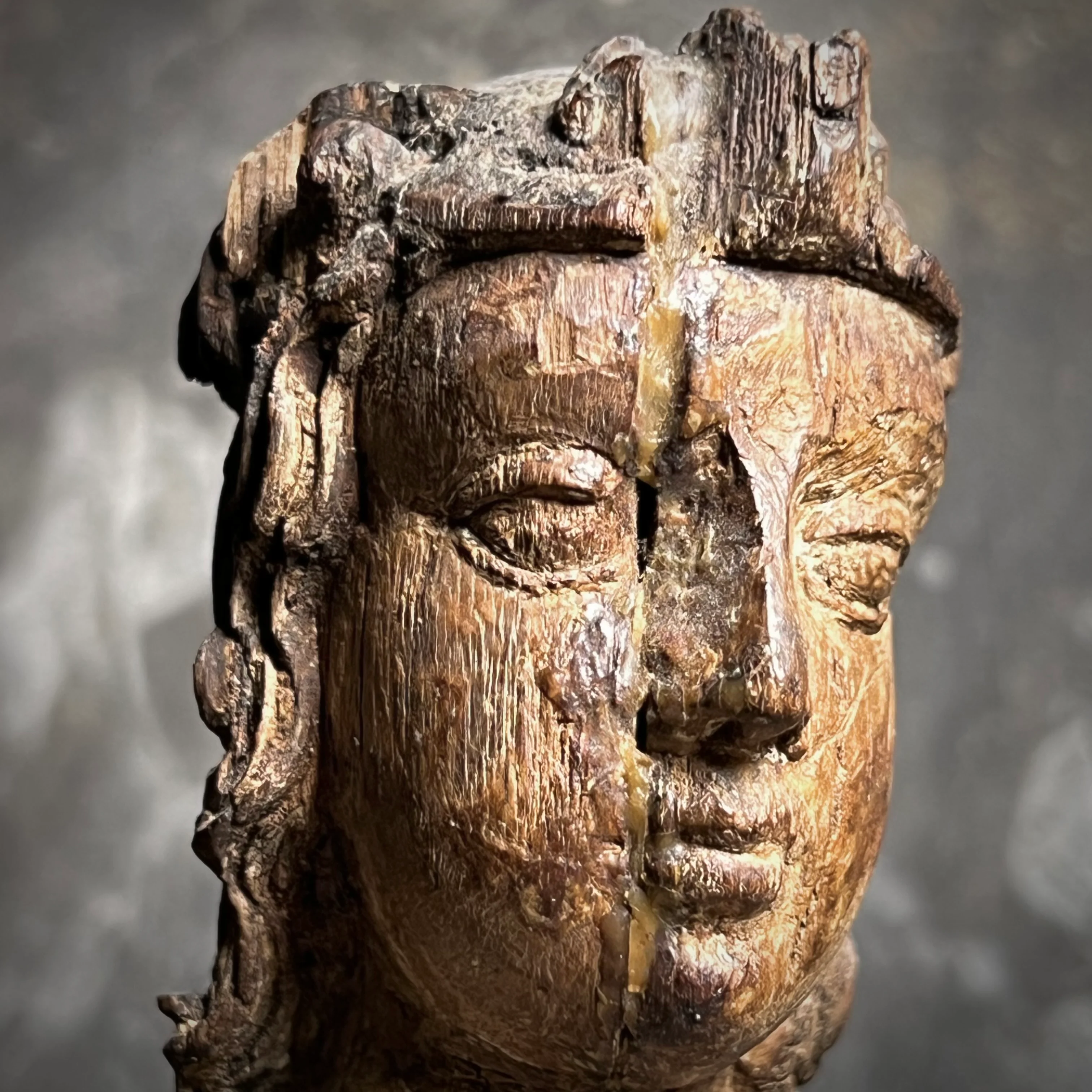 Late Gothic Carved Walnut Figure of a Crowned Female Saint, Southern Europe, 15th–Early 16th Century - Image 14