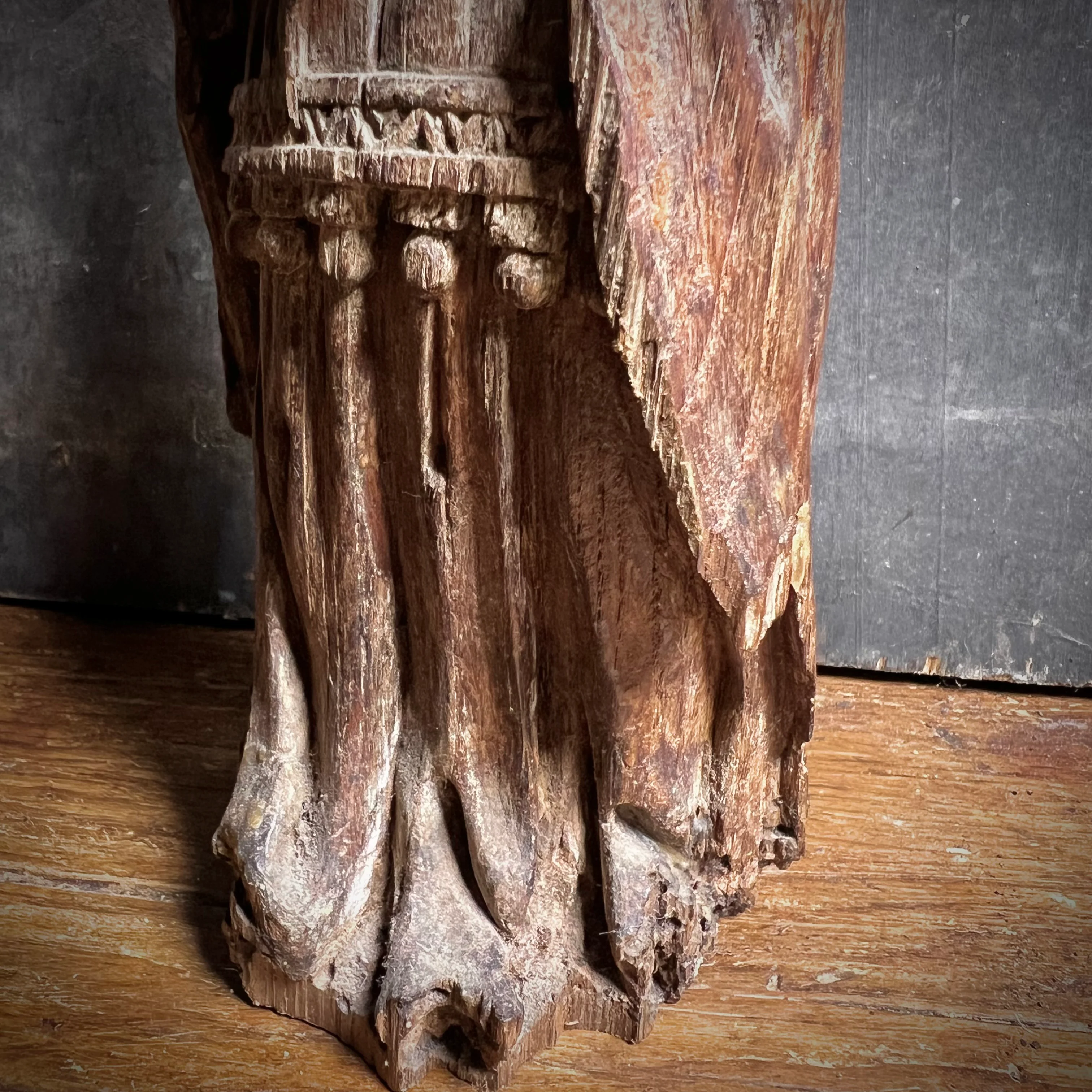 Late Gothic Carved Walnut Figure of a Crowned Female Saint, Southern Europe, 15th–Early 16th Century - Image 19