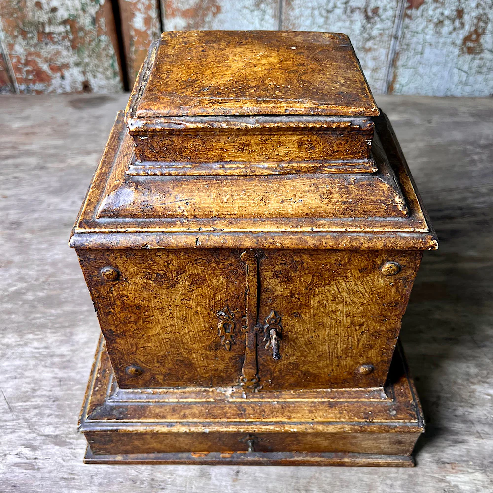 Diminutive Flemish Collectors Table Cabinet c.1680 - Image 3