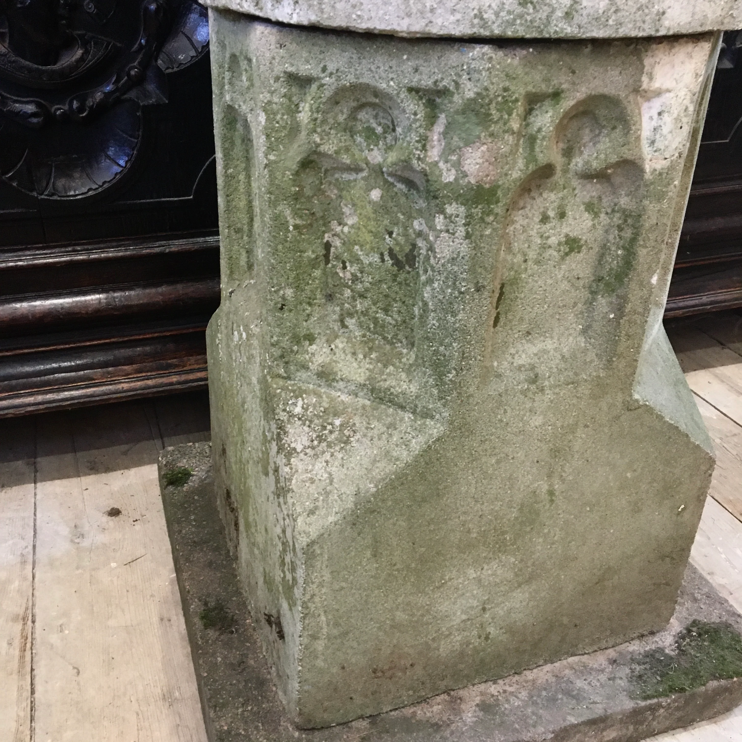 Early 20th Century Composite Stone Urn & Plinth - Image 7
