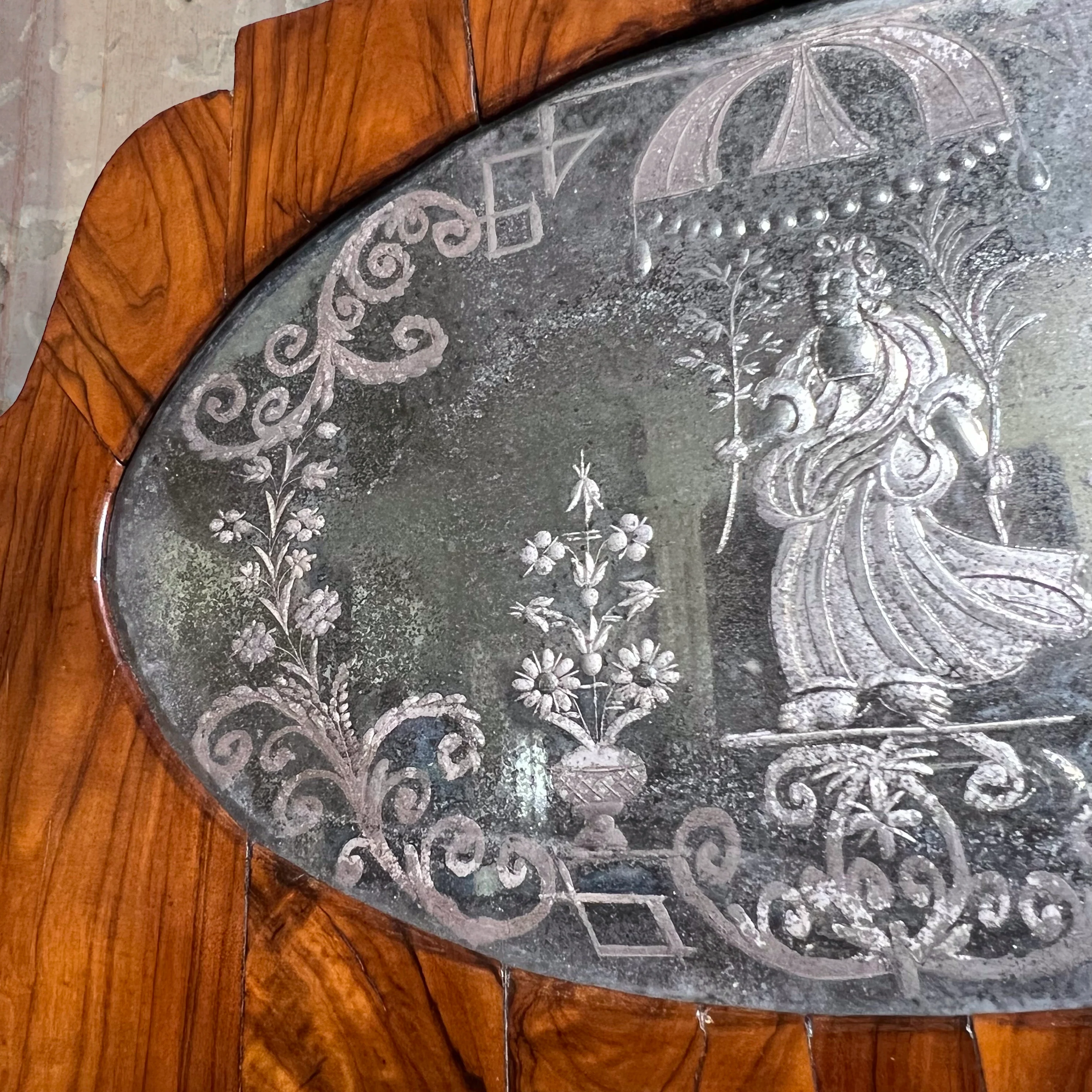 English George II Figured Walnut Mirror with Etched Glass Panel Depicting Daphne c.1740 - Image 6