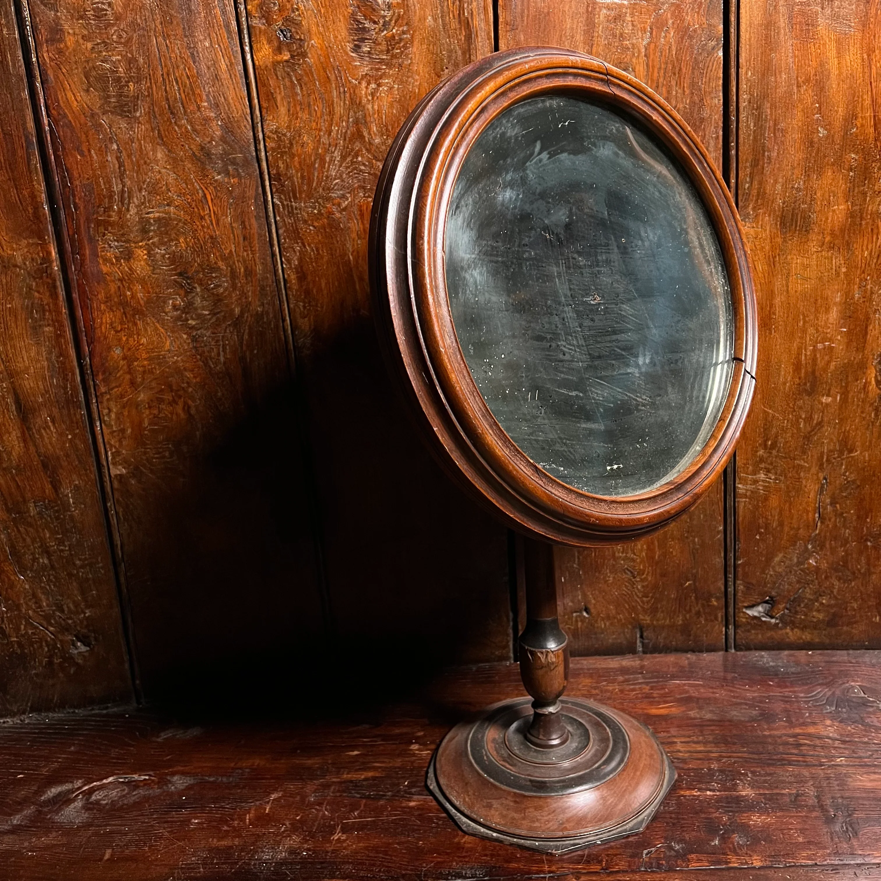 English Victorian Walnut Shaving Mirror with Octagonal Base, c.1850–1865 - Image 8