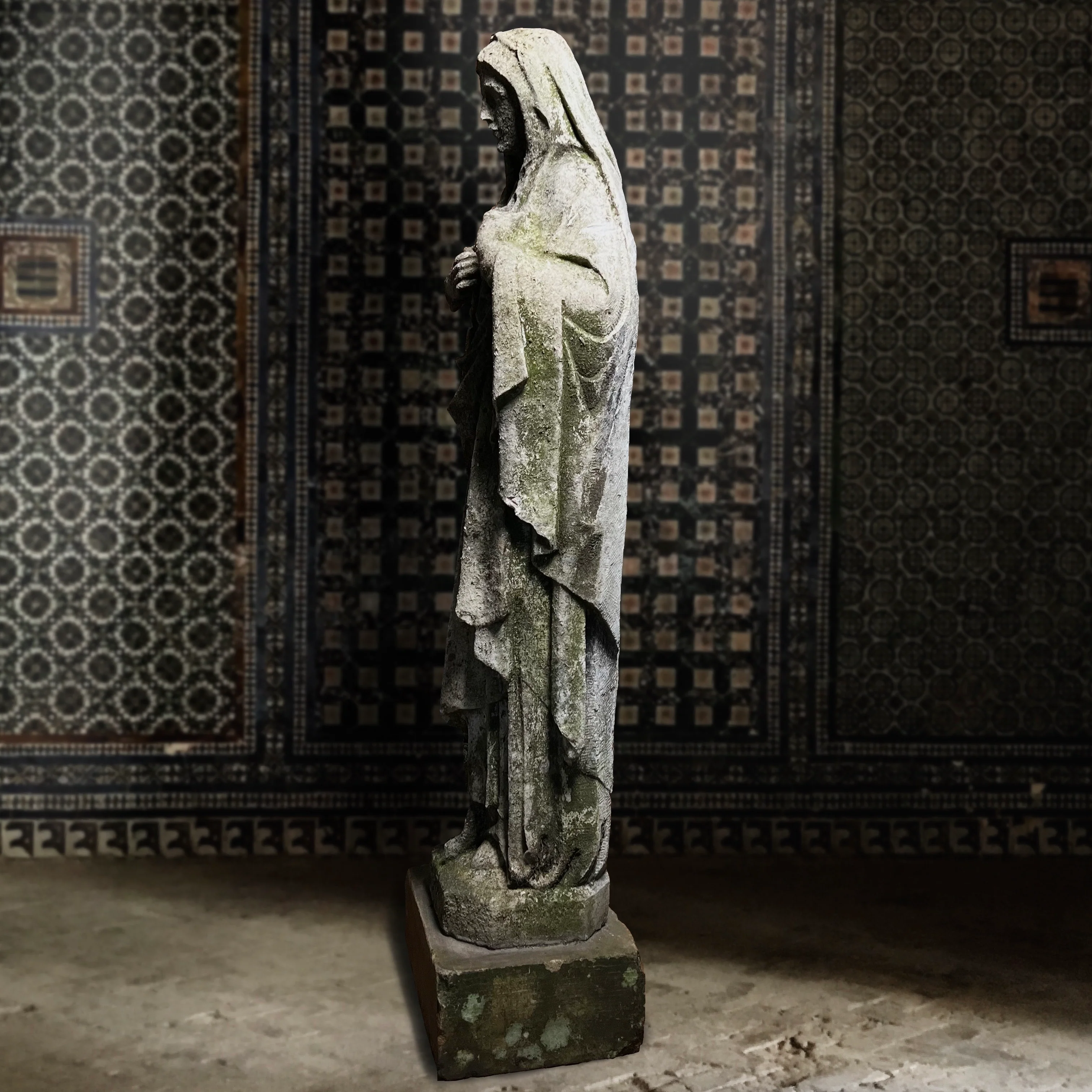 French Limestone Statue of the Madonna c.1780 - Image 24