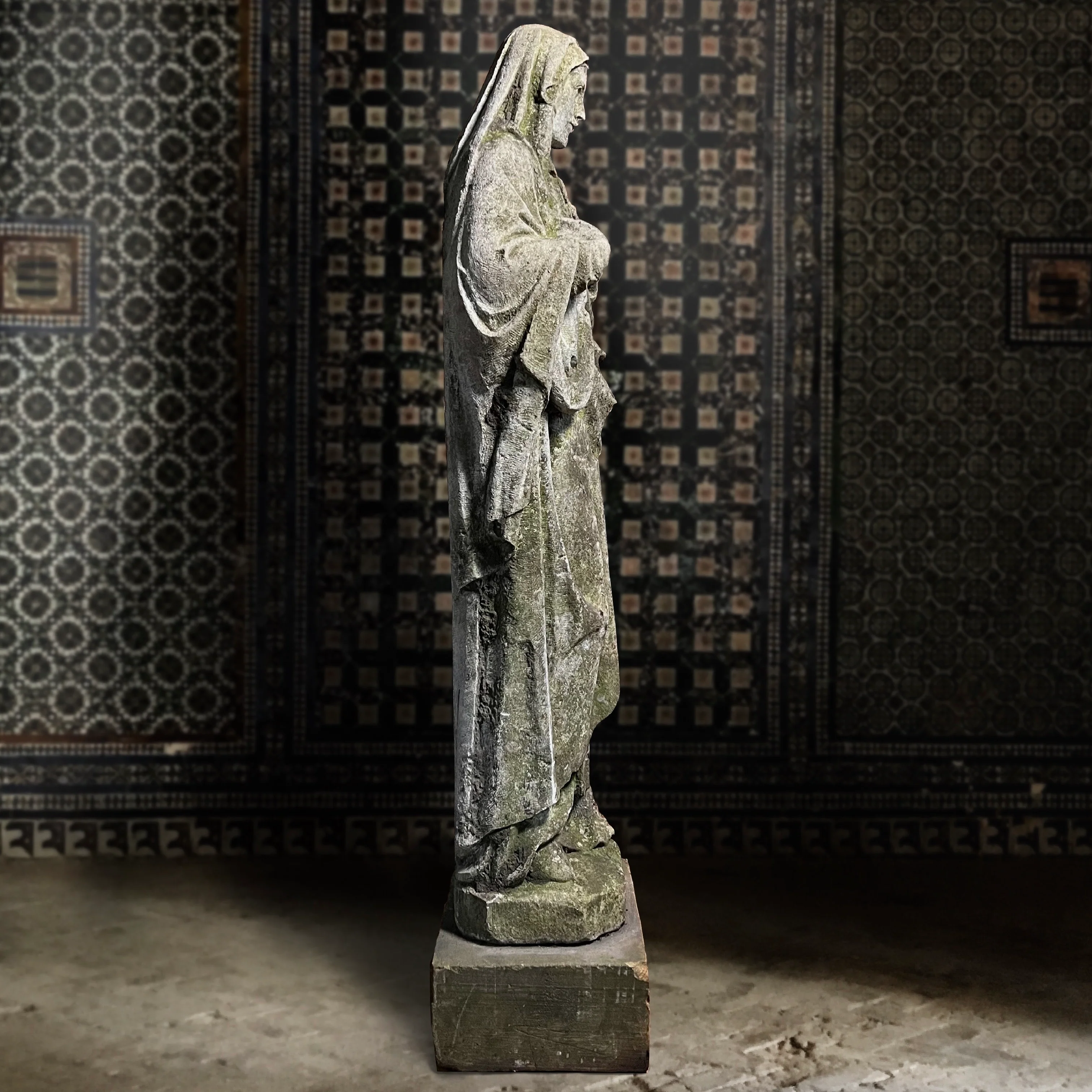 French Limestone Statue of the Madonna c.1780 - Image 25