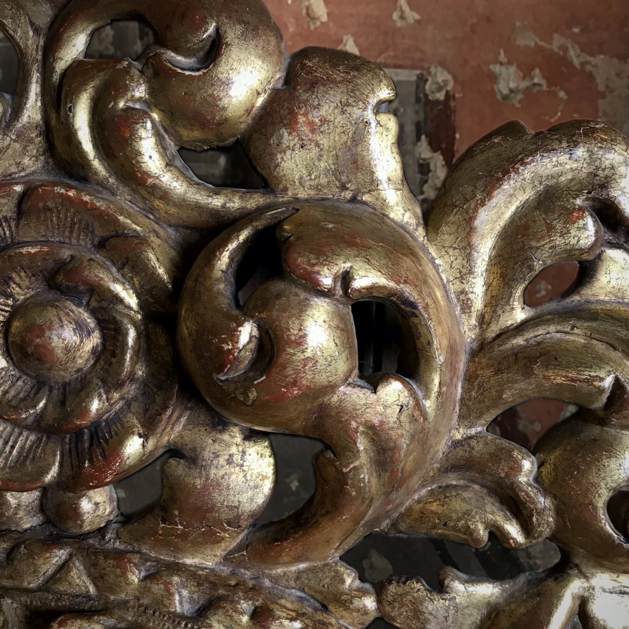 Italian Baroque Giltwood Wall Mirror, late 17th / early 18th century (circa 1690–1720) - Image 3