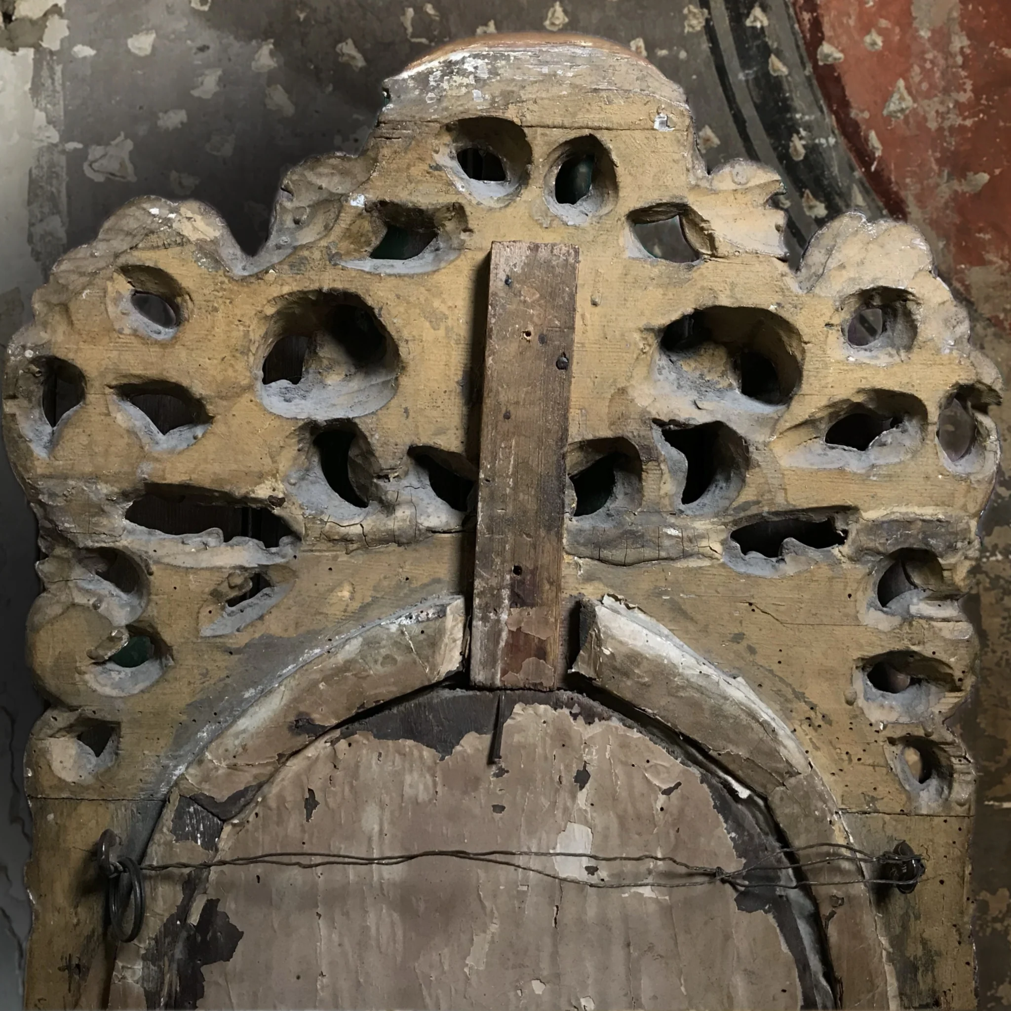 Italian Baroque Giltwood Wall Mirror, late 17th / early 18th century (circa 1690–1720) - Image 9