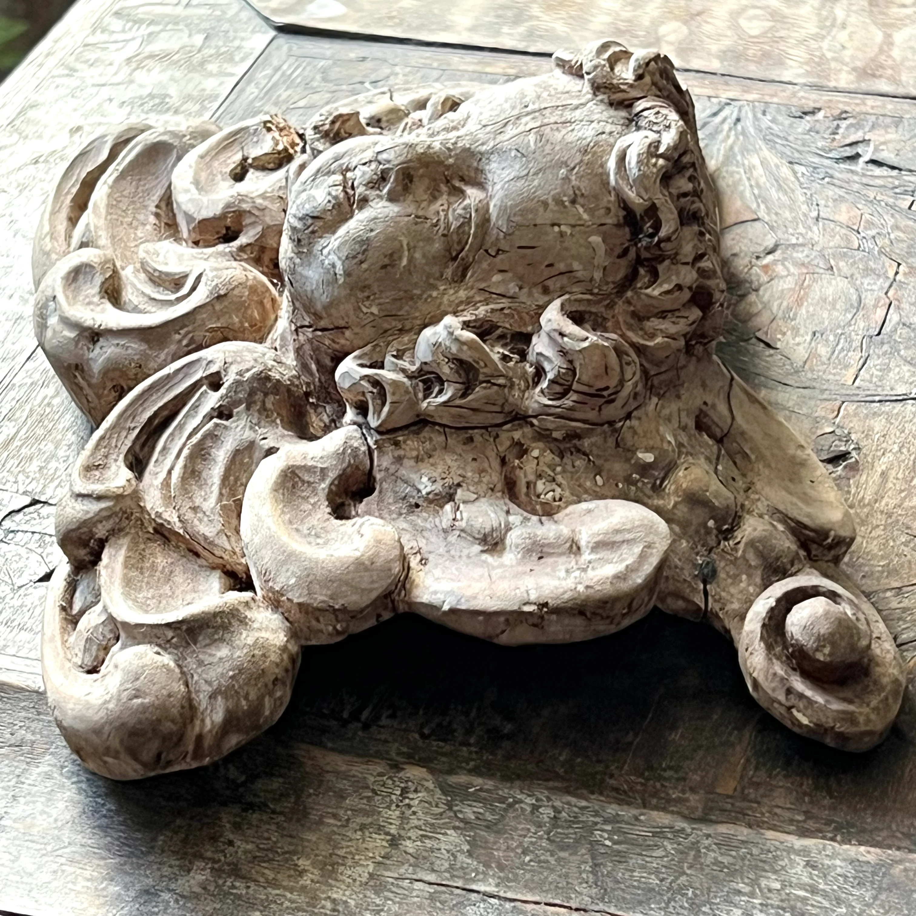 Italian Baroque Carved Limewood Cherub or Angel Carving with Acanthus Scrolls, c.1680–1720 - Image 8