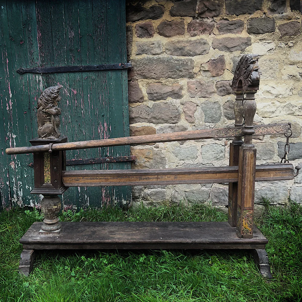 An Important Netherlandish Cheese Press c.1650 - Image 3