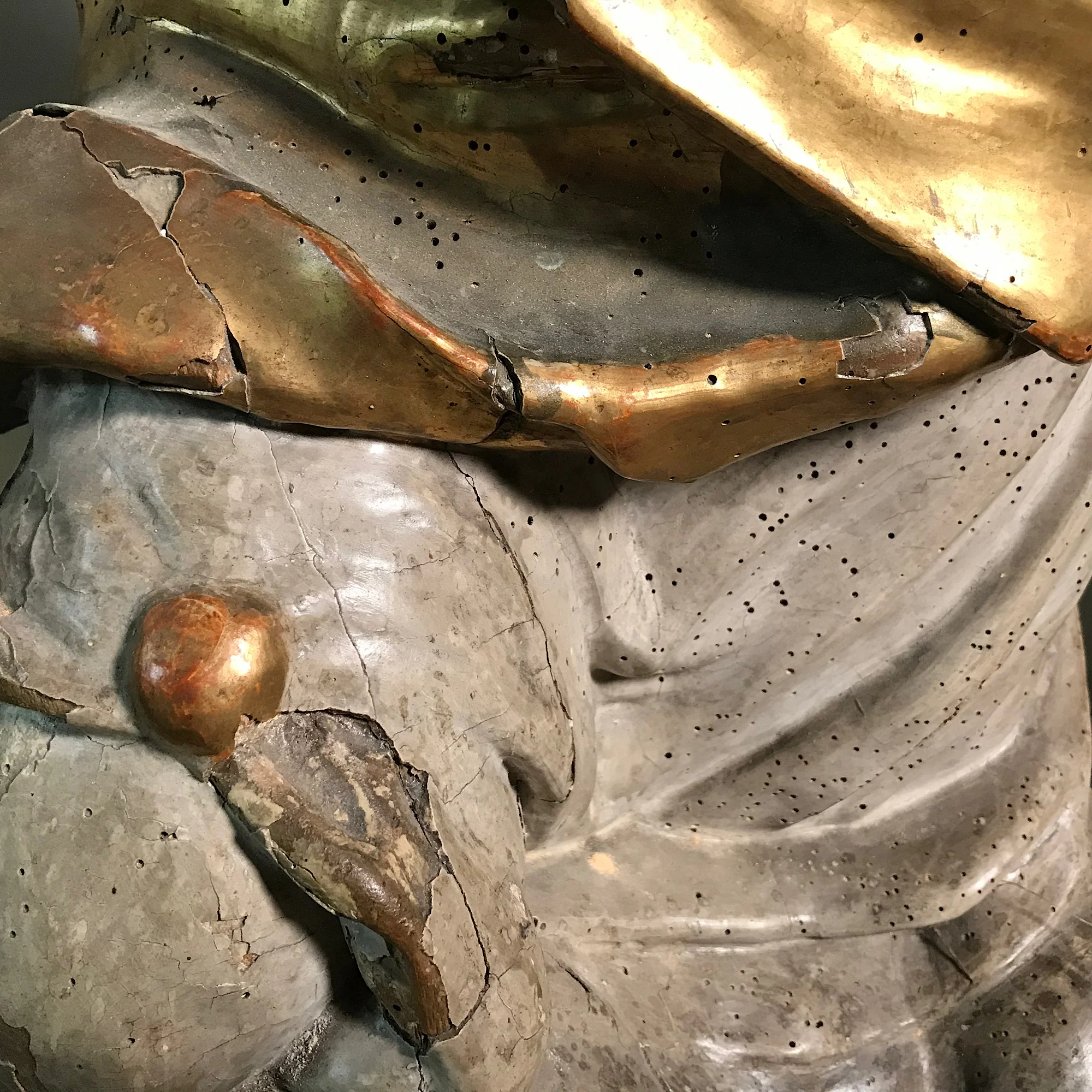 Pair of Exceptional Venetian Polychrome Angels Late 17th Century - Image 12