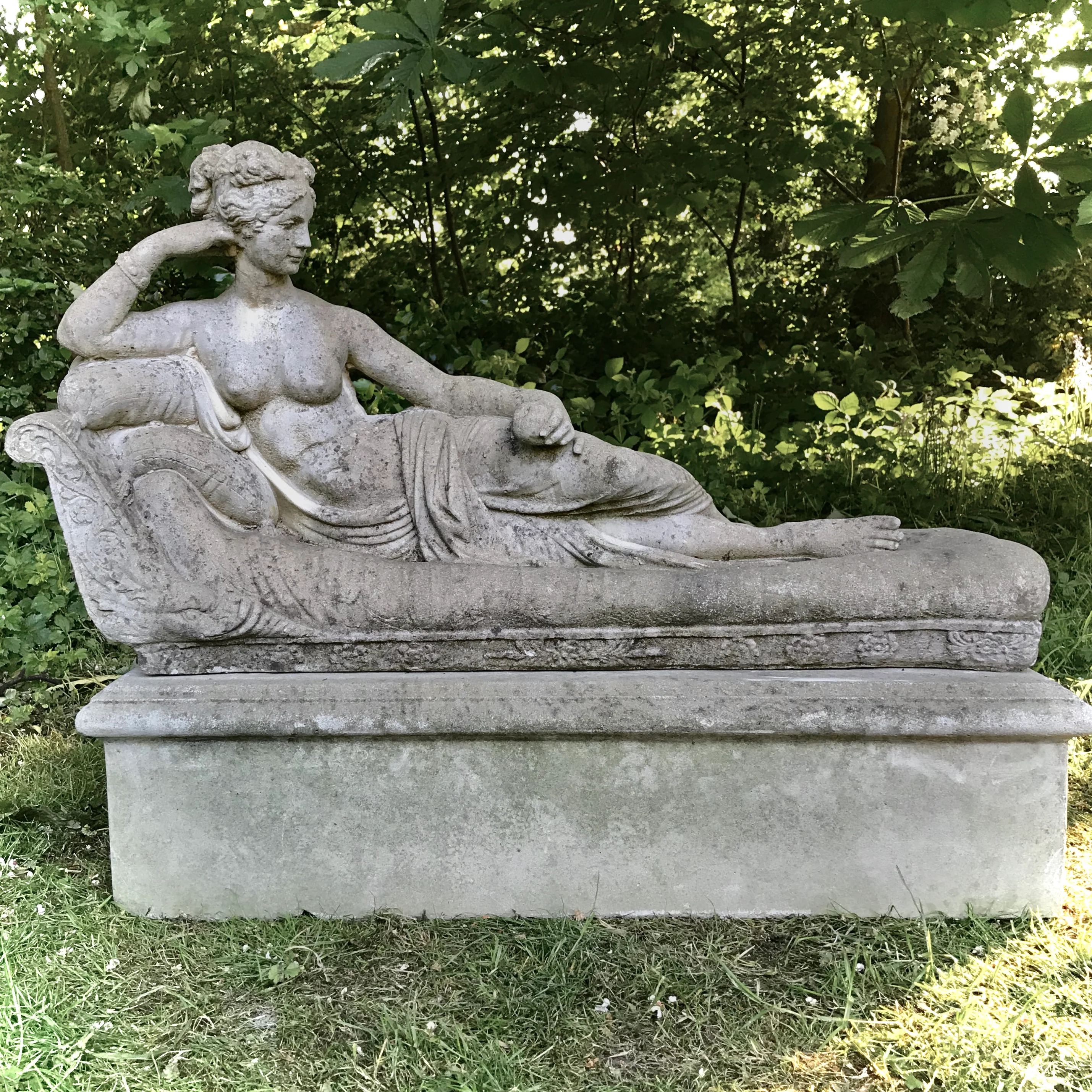 Venus Victrix (Venus Victorious) - Reclining Lady - Image 3