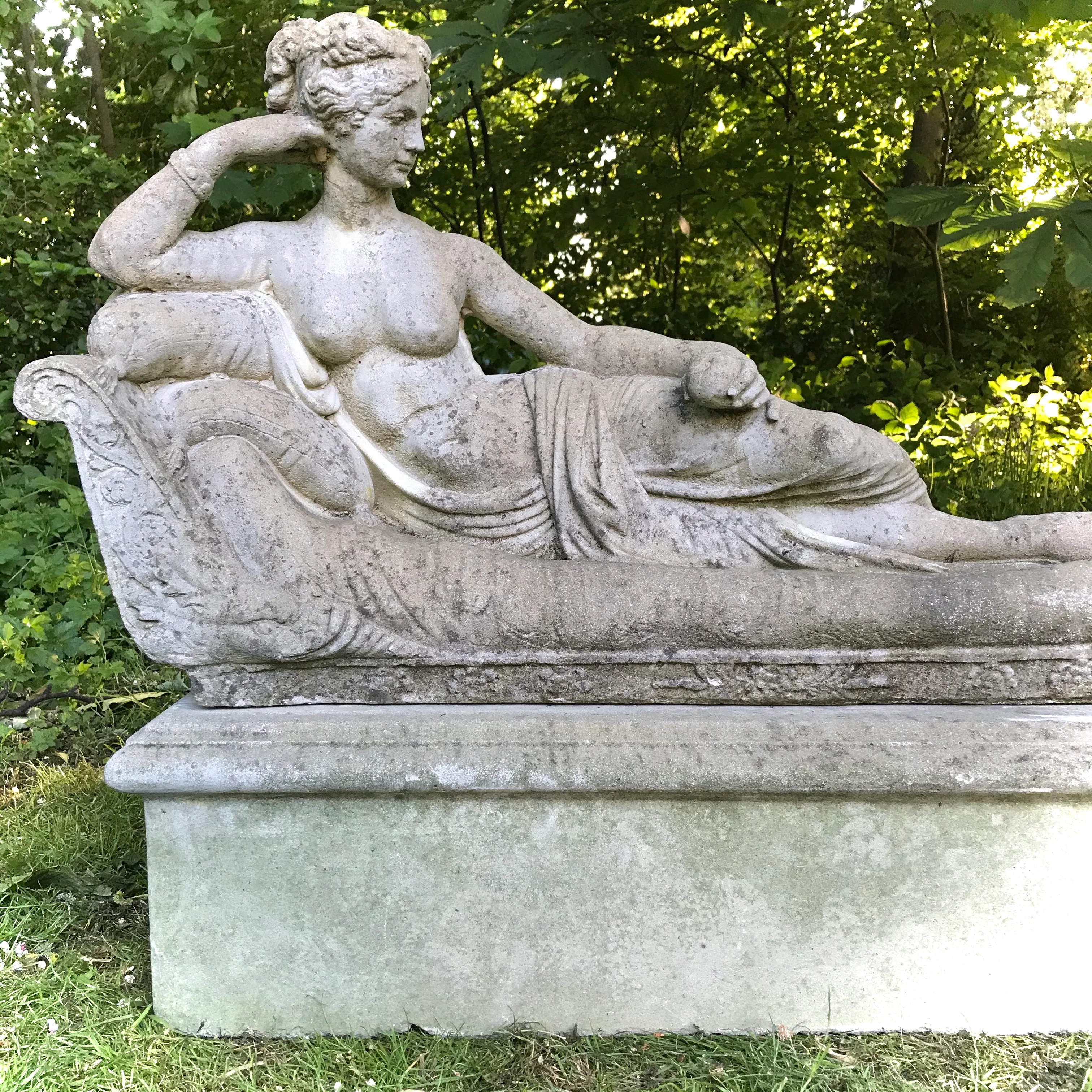Venus Victrix (Venus Victorious) - Reclining Lady - Image 6