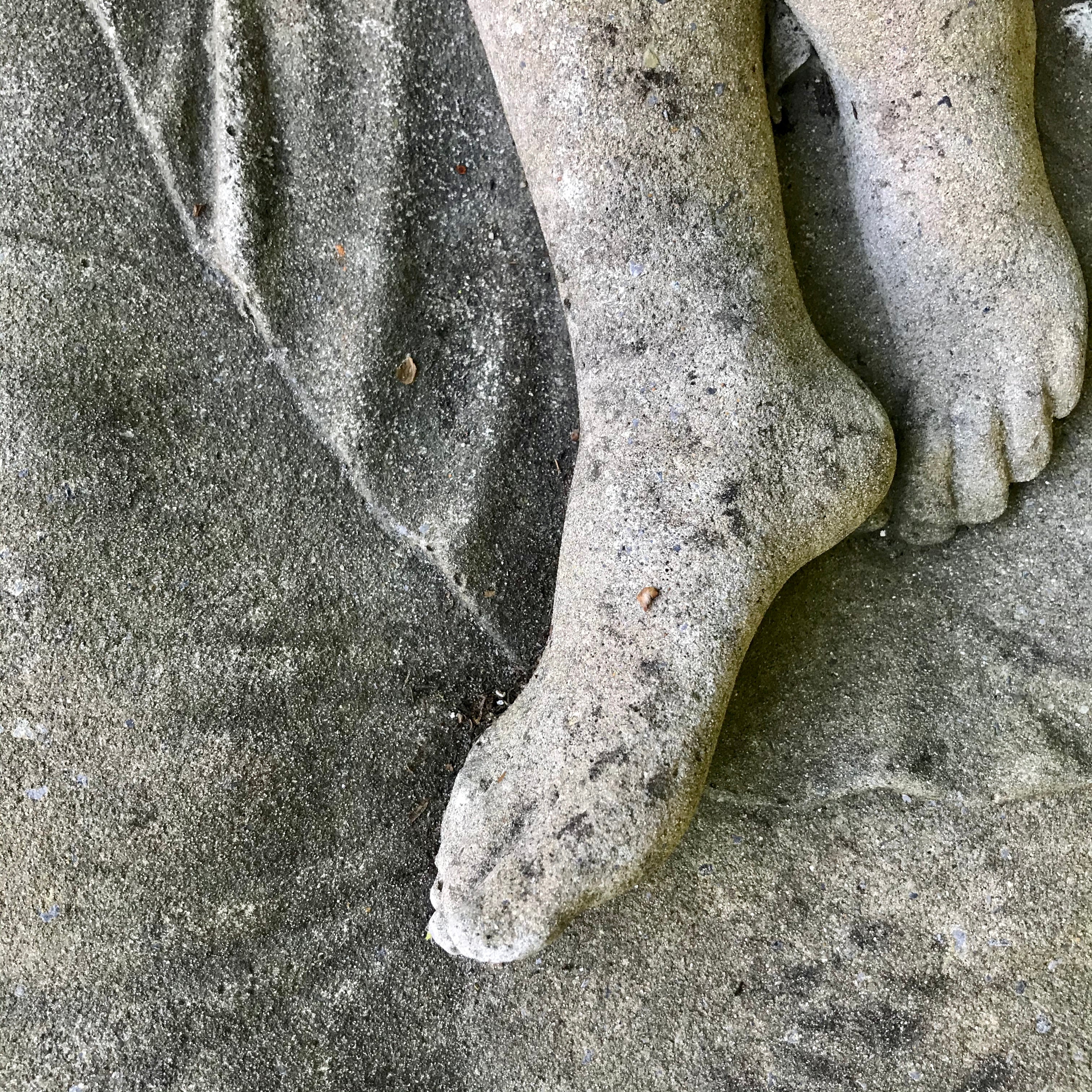 Venus Victrix (Venus Victorious) - Reclining Lady - Image 8