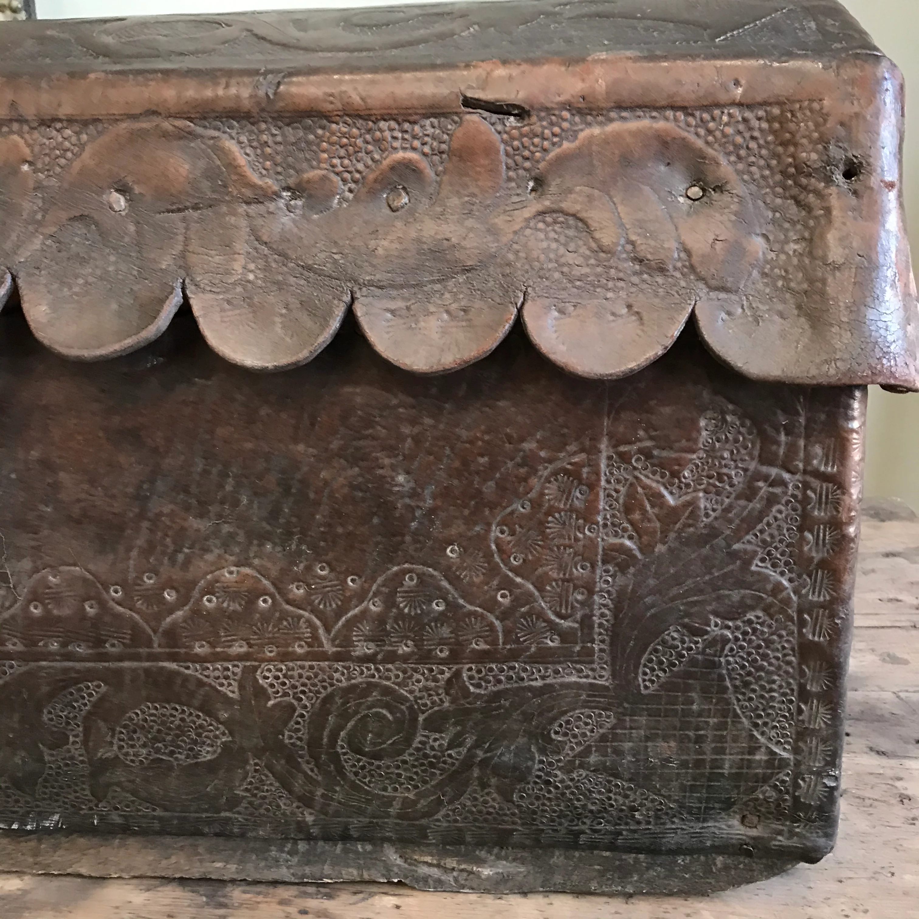 Spanish Colonial Chest c.1600-1650 - Image 8