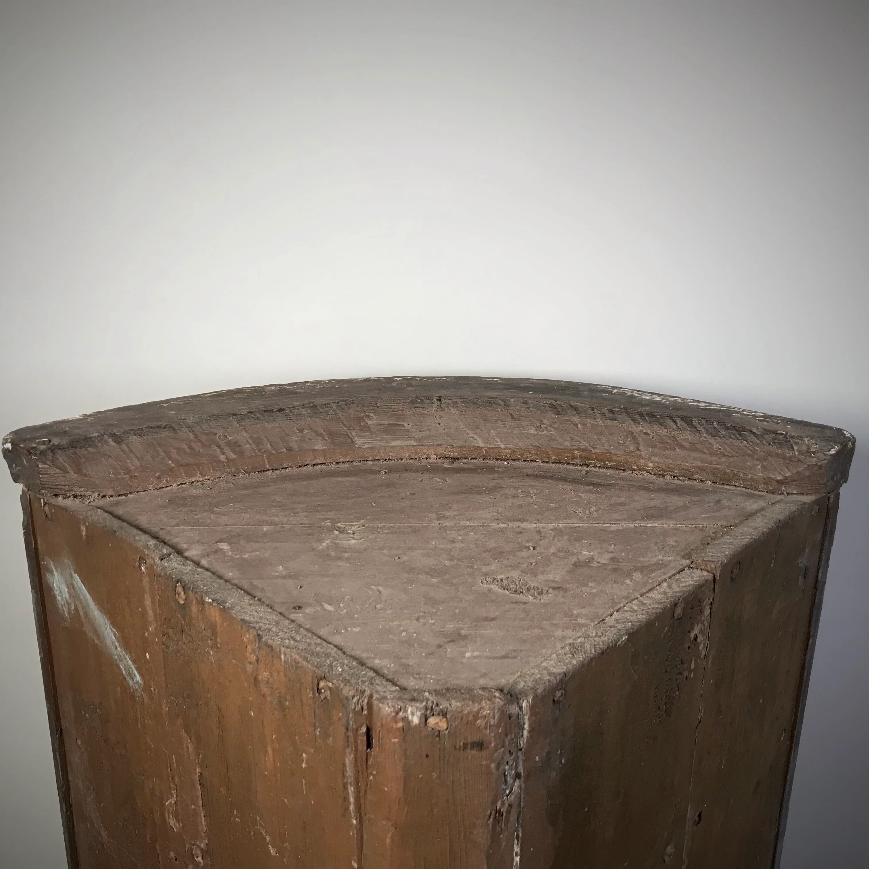 Swedish Gustavian Painted Corner Cupboard c.1820 - Image 11