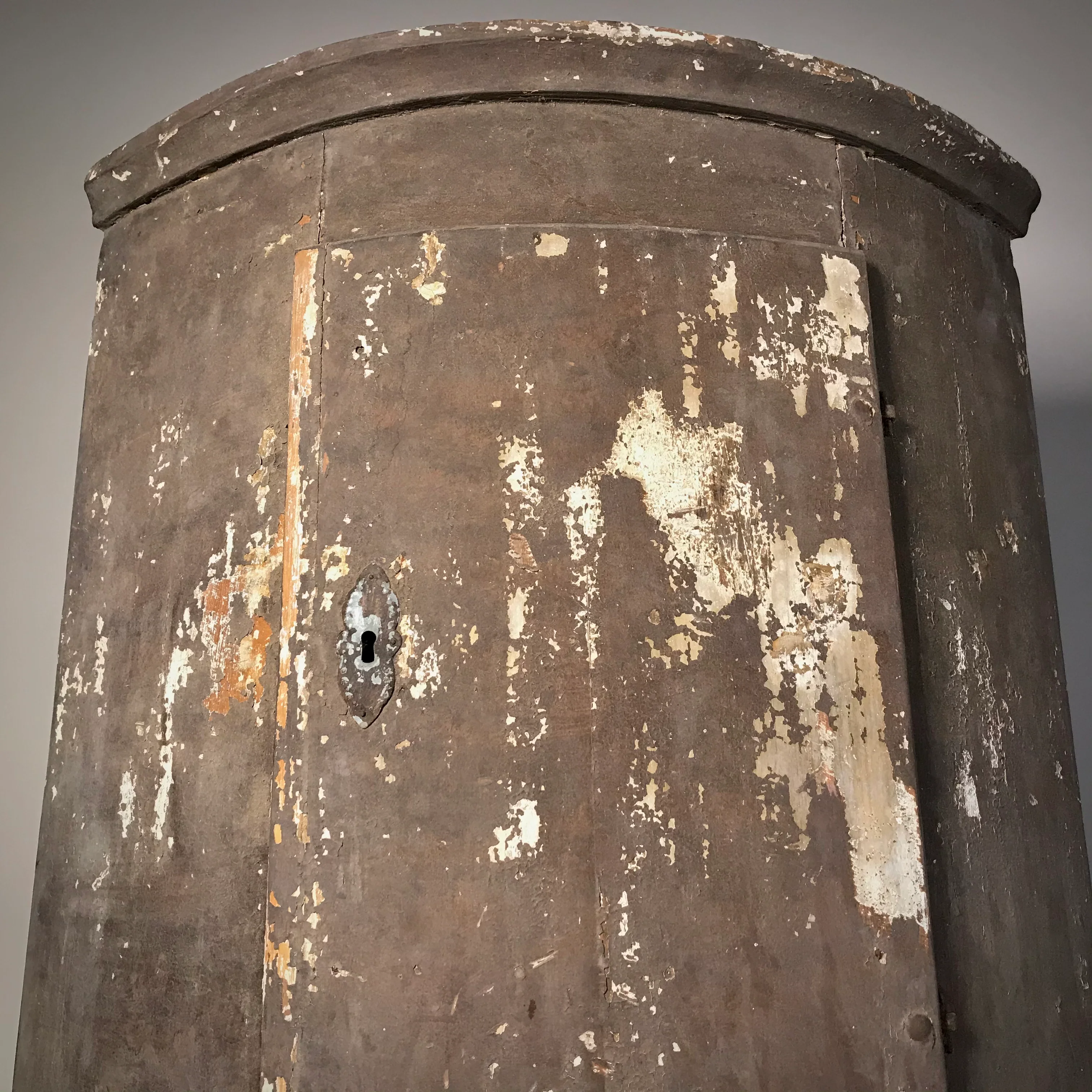 Swedish Gustavian Painted Corner Cupboard c.1820 - Image 4